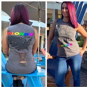 Blondie Rocker Tee Rainbow Concert Tour 2016 medium distressed band shirt punk